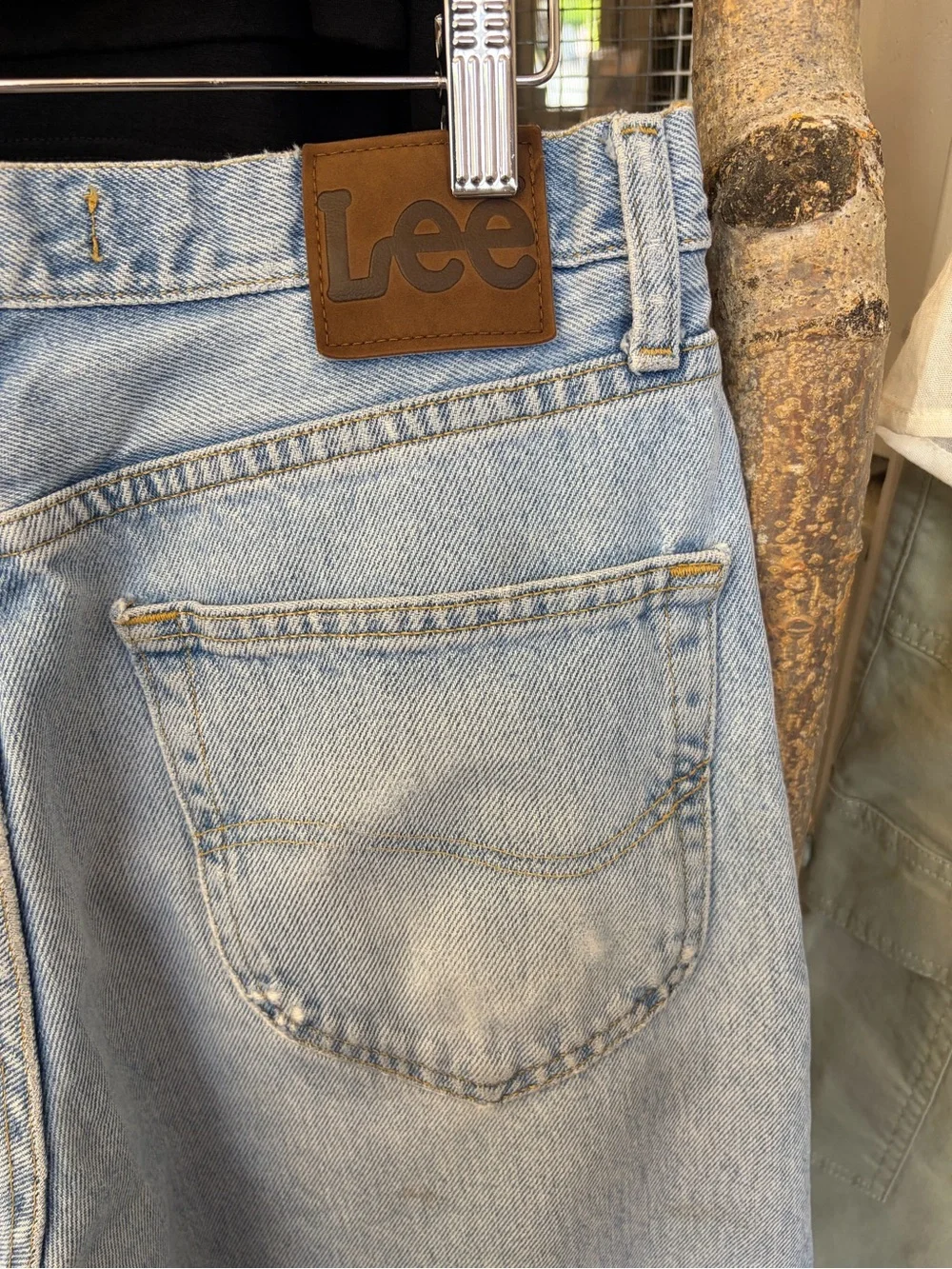 Lee Light Blue Straight Leg Jeans with Back Pocket Detail 32 X 32 - Picture 5 of 7